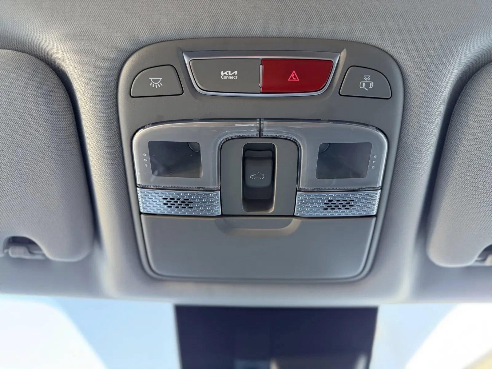 Used 2025 Kia Telluride S AWD/4WD image 42