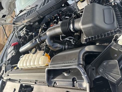 Used 2024 Ford F150 XLT w/ FX4 Off-Road Package image 27