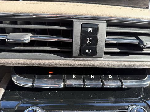 Certified 2022 Lincoln Corsair AWD w/ Premium Package image 26