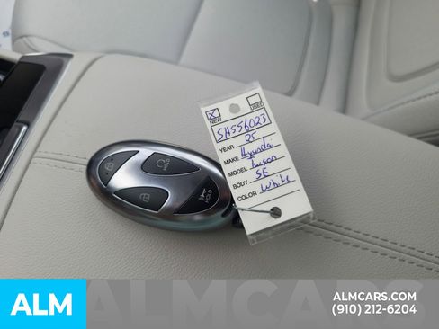 Used 2025 Hyundai Tucson SE FWD image 30