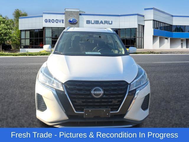 Used 2024 Nissan Kicks SV FWD image 7