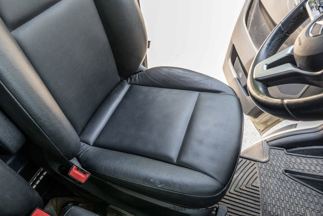 Used 2023 Mercedes-Benz Sprinter 2500 image 53