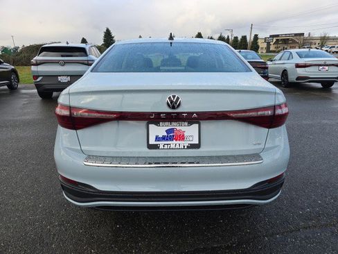New 2026 Volkswagen Jetta SE image 4