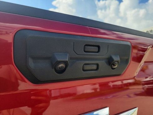 Used 2025 Chevrolet Silverado 1500 LTZ w/ Technology Package AWD/4WD image 7