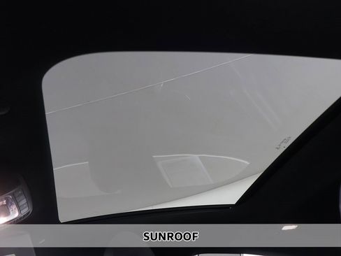 Used 2022 Mercedes-Benz CLA 250 4MATIC w/ Premium Package Lite image 3