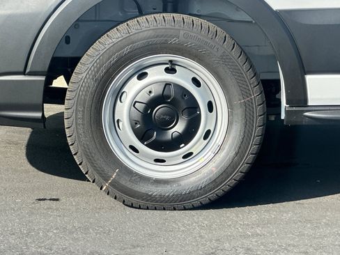 New 2026 Ford Transit 250 148 Medium Roof w/ Load Area Protection Package image 24