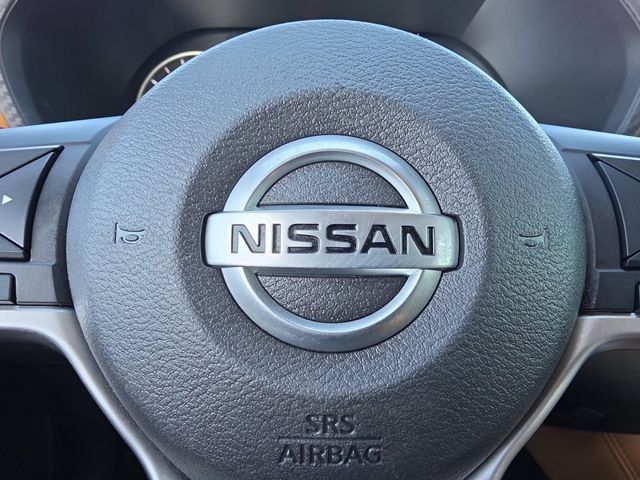 Used 2022 Nissan Sentra SV w/ SV Premium Package FWD image 5