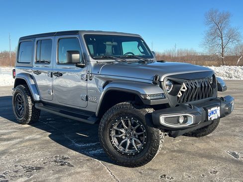 Used 2020 Jeep Wrangler Unlimited Sahara w/ Cold Weather Group image 5