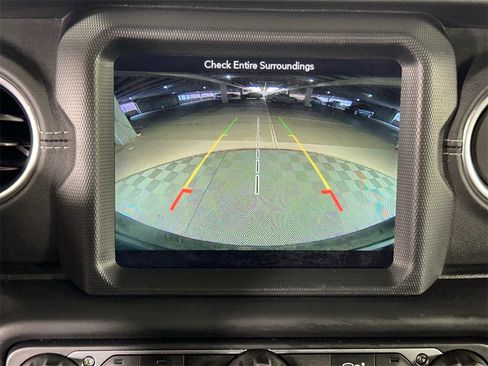 Used 2019 Jeep Wrangler Unlimited Sahara w/ Quick Order Package 24M Moab image 29