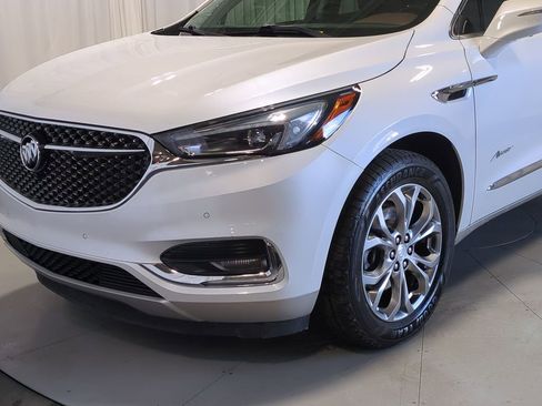 Used 2019 Buick Enclave Avenir w/ Avenir Technology Package image 14