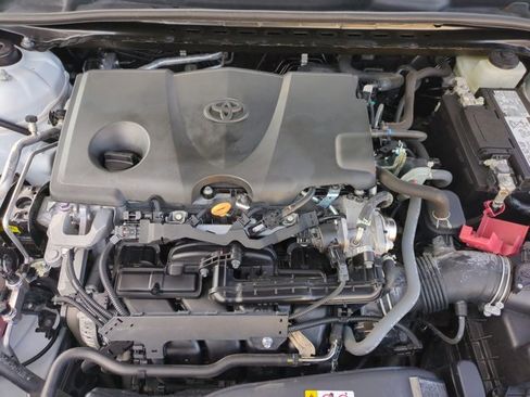 Used 2021 Toyota Camry SE image 23