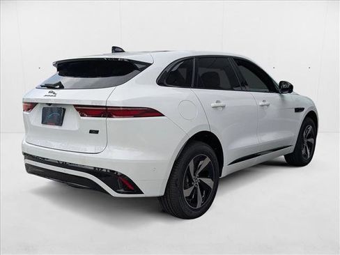 New 2026 Jaguar F-PACE R-Dynamic S image 2