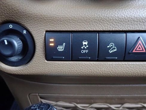 Used 2014 Jeep Wrangler Sahara w/ Connectivity Group AWD/4WD image 17