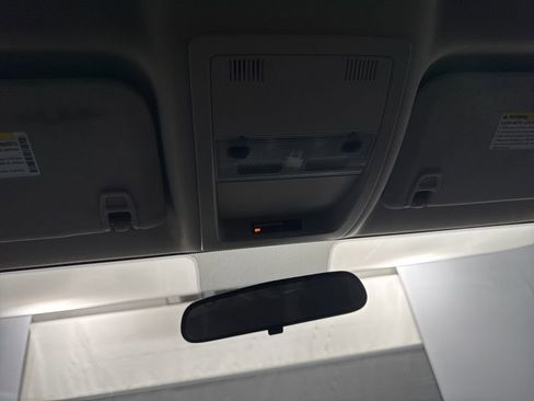Used 2012 Chevrolet Tahoe 4WD image 25