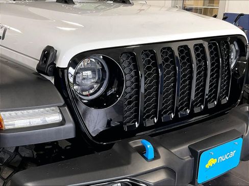 Used 2023 Jeep Wrangler Unlimited w/ Cold Weather Group AWD/4WD image 31