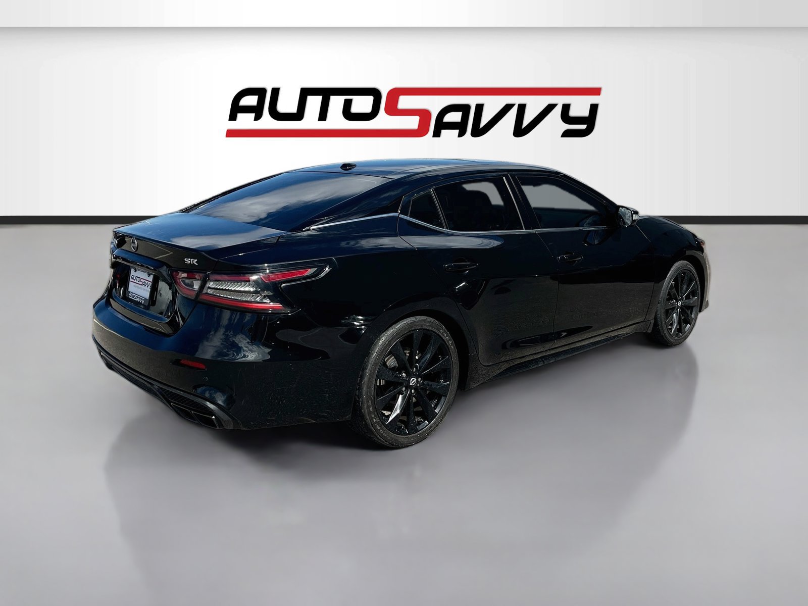Used 2023 Nissan Maxima SR w/ Sport Mat Group FWD image 7