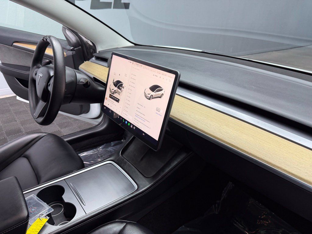 Used 2022 Tesla Model 3 RWD image 45