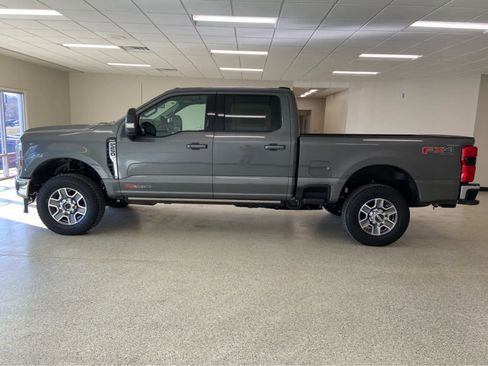 New 2026 Ford F250 Lariat w/ Lariat Ultimate Package AWD/4WD image 9