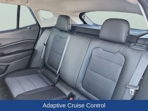 Certified 2025 Chevrolet Trax LT w/ Driver Confidence Package image 19