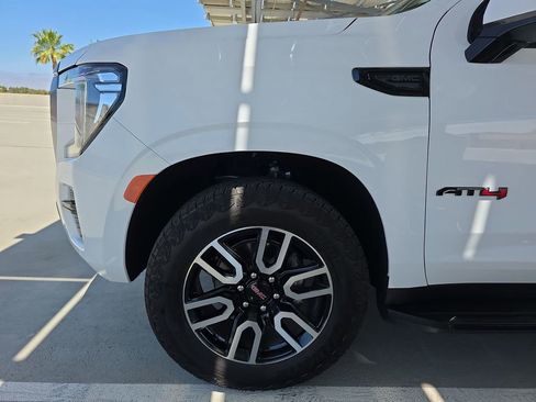 Used 2024 GMC Yukon AT4 w/ Technology Package AWD/4WD image 34