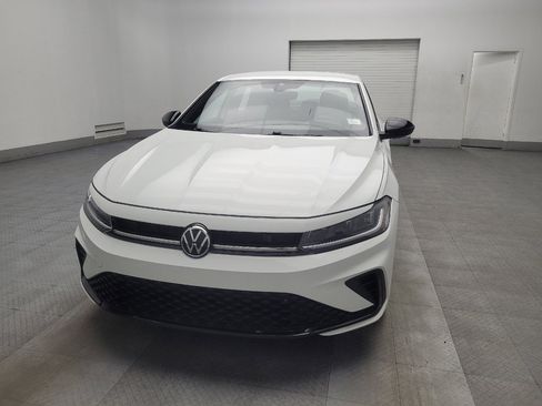 Used 2025 Volkswagen Jetta Sport image 15