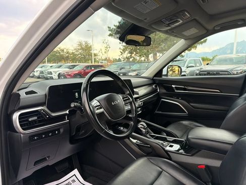 Used 2025 Kia Telluride S AWD/4WD image 27