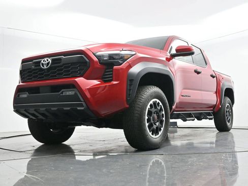 Used 2024 Toyota Tacoma TRD Off-Road w/ TRD Off Road Premium Package AWD/4WD image 45