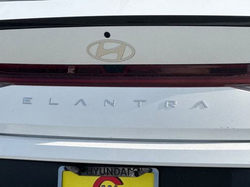 New 2026 Hyundai Elantra SEL Sport Premium FWD image 32