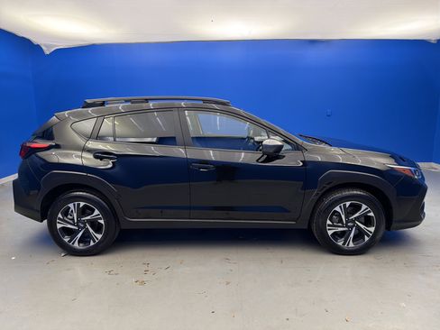 Certified 2025 Subaru Crosstrek 2.0i Premium image 8