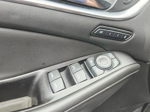 Used 2019 Buick Enclave Avenir AWD/4WD image 36