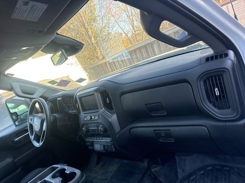 Used 2025 Chevrolet Silverado 2500 W/T w/ WT Convenience Package image 8