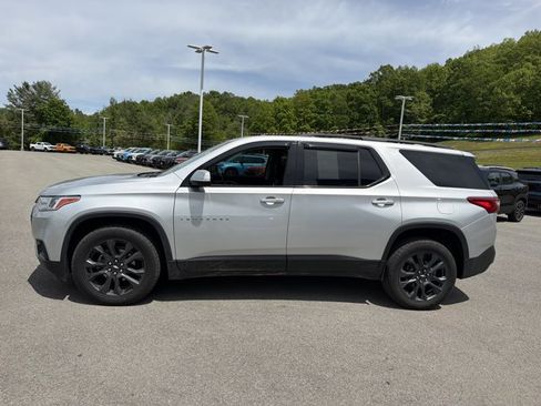 Used 2020 Chevrolet Traverse RS w/ LPO, Floor Liner Package AWD/4WD image 8