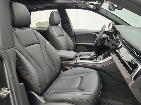 Used 2020 Audi Q8 Premium Plus w/ Premium Plus Package AWD/4WD image 20