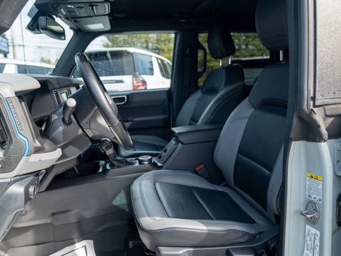 Used 2022 Ford Bronco Black Diamond image 19