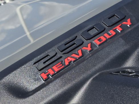 New 2026 RAM 2500 Limited AWD/4WD image 9