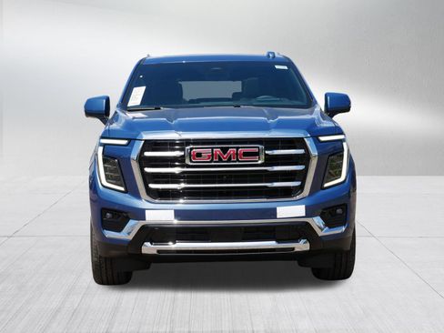 New 2026 GMC Yukon XL Elevation w/ Elevation Premium Package AWD/4WD image 8