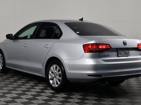 Used 2015 Volkswagen Jetta SE image 6