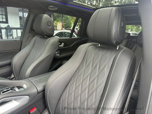 Used 2024 Mercedes-Benz Maybach GLS 600 4MATIC image 24