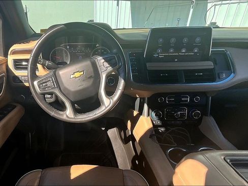 Used 2021 Chevrolet Tahoe Premier w/ Premium Package image 8