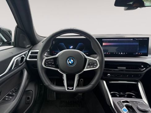 Used 2025 BMW i4 xDrive40i w/ M Sport Package AWD/4WD image 12