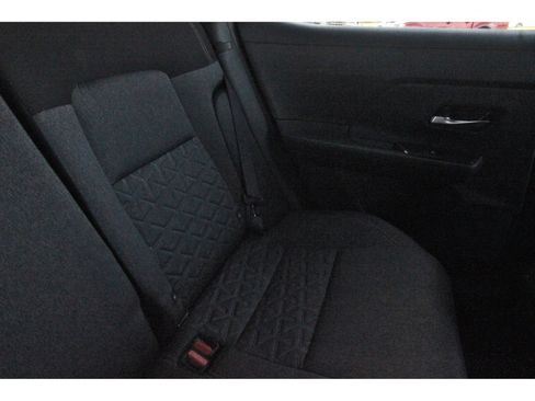 Used 2025 Nissan Kicks SV FWD image 15