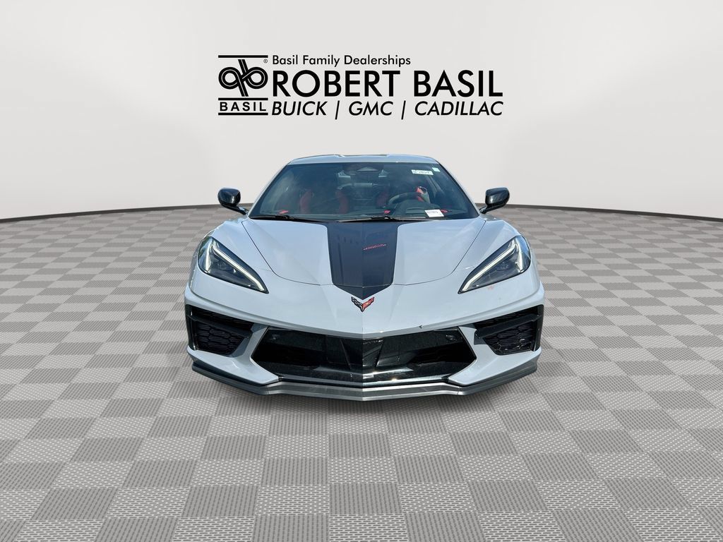 Used 2024 Chevrolet Corvette Stingray Premium Cpe w/ Z51 Performance Package RWD image 3