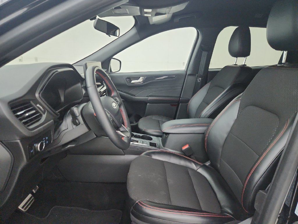 Used 2024 Ford Escape ST-Line w/ Tech Pack #1 AWD/4WD image 20