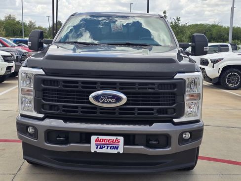 Used 2024 Ford F250 XLT w/ FX4 Off-Road Package AWD/4WD image 13