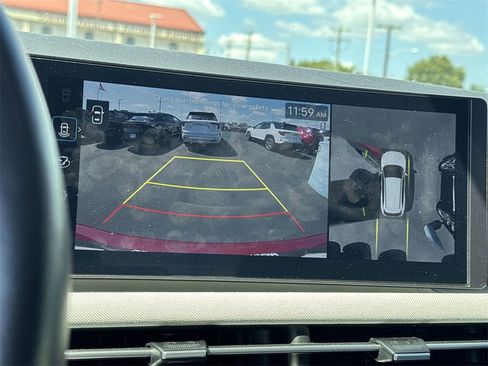 Used 2025 Hyundai Tucson Limited image 23