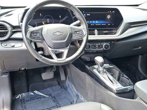 Used 2024 Chevrolet Trax ACTIV FWD image 34