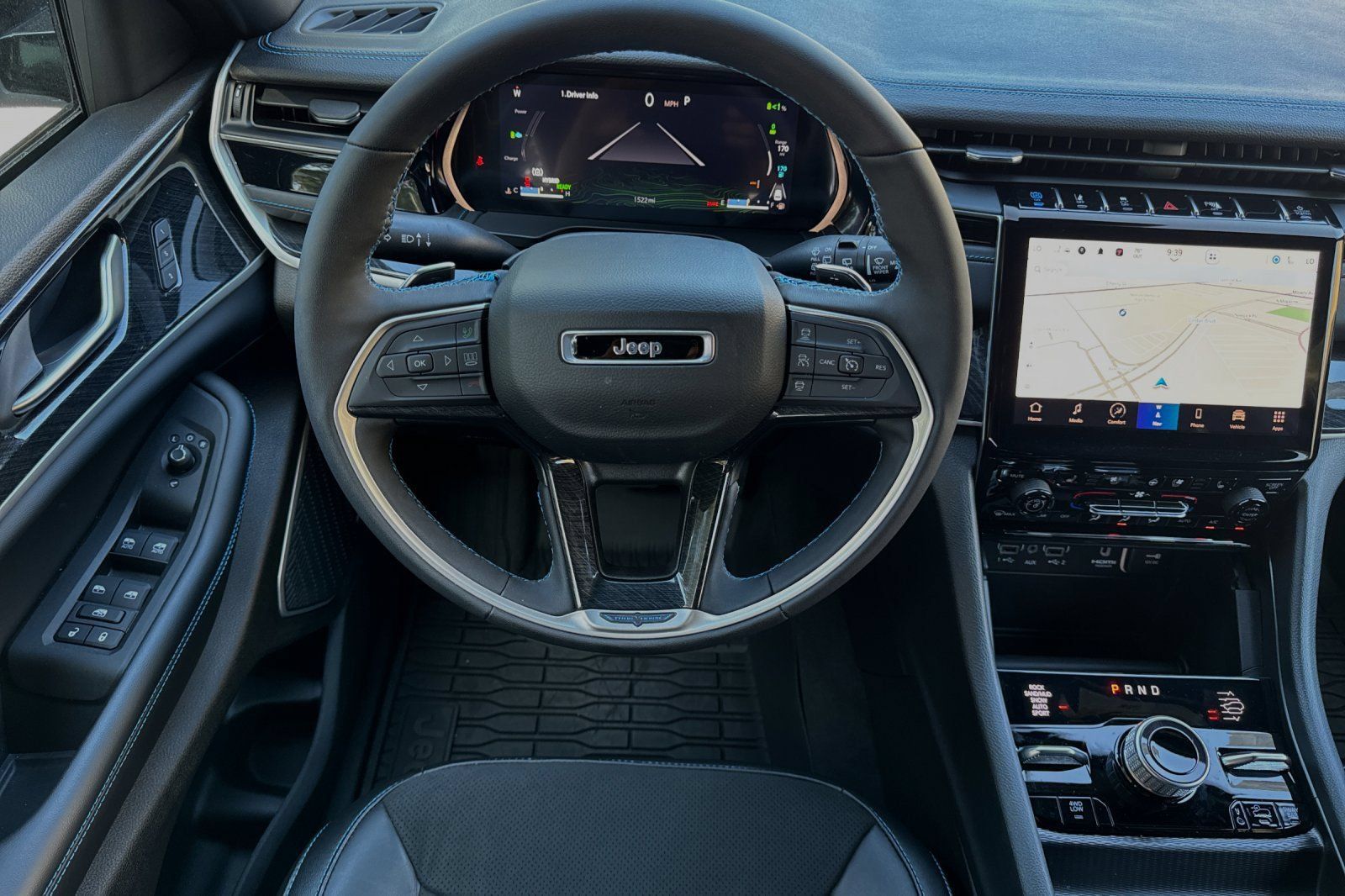 New 2023 Jeep Grand Cherokee Trailhawk w/ Advanced Protech Group II AWD/4WD image 13