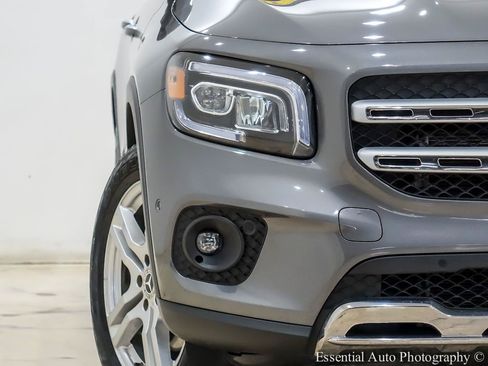 Used 2021 Mercedes-Benz GLB 250 4MATIC w/ Premium Package image 6
