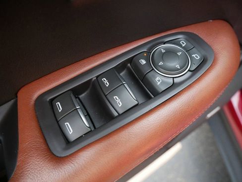 Used 2020 Cadillac XT5 Sportv w/ LPO, Floor Liner Package image 11