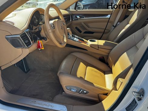 Used 2012 Porsche Panamera 4 image 10